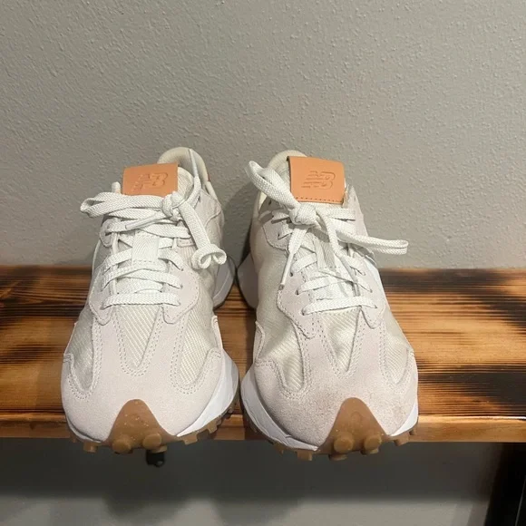 New Balance 327 Sea Salt & Rust size 8 -like new - Picture 4 of 10